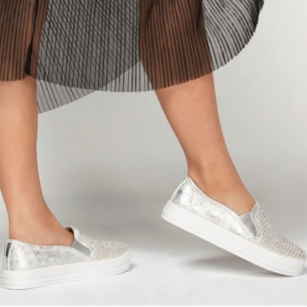 Skechers | Diamond Eyez Slip On Sneaker - Picture 2 of 15